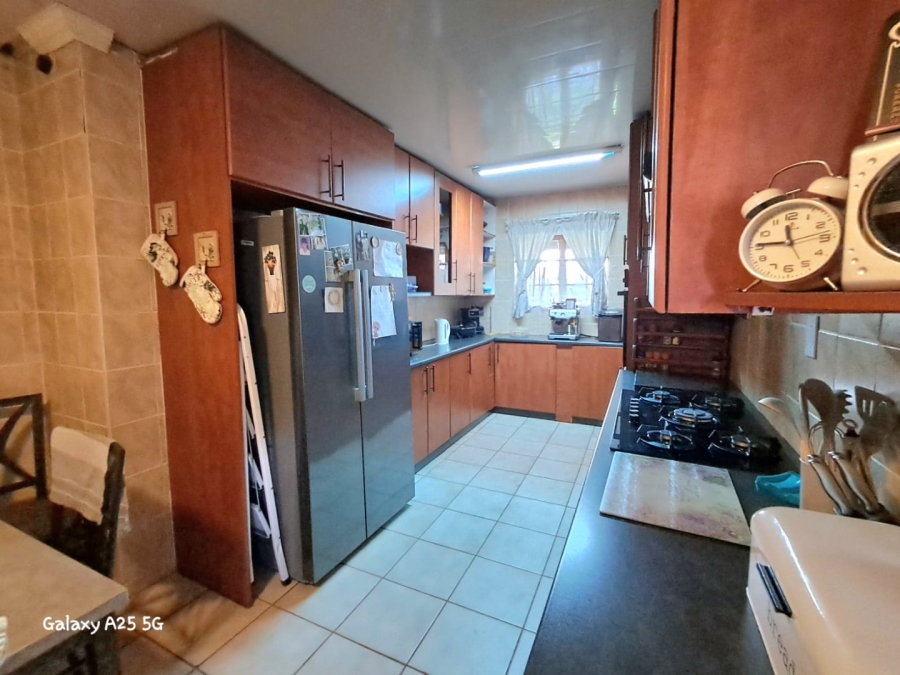 3 Bedroom Property for Sale in Vaalpark Free State